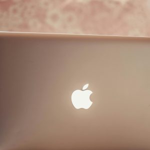 sell apple macbook air (m1 chip13.3 inch) 16gb ram, 512gb ssd (gold)